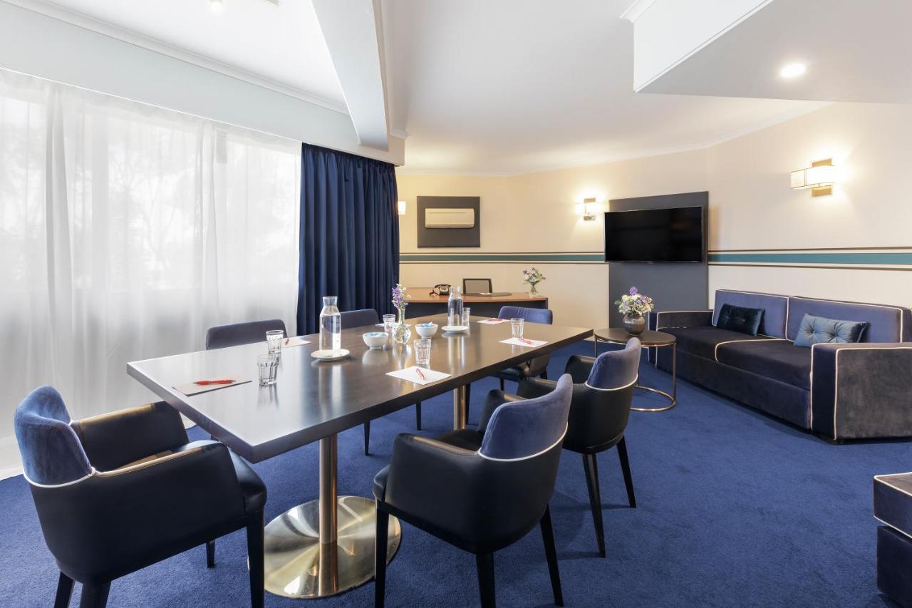 Ramada By Wyndham Diplomat キャンベラ エクステリア 写真