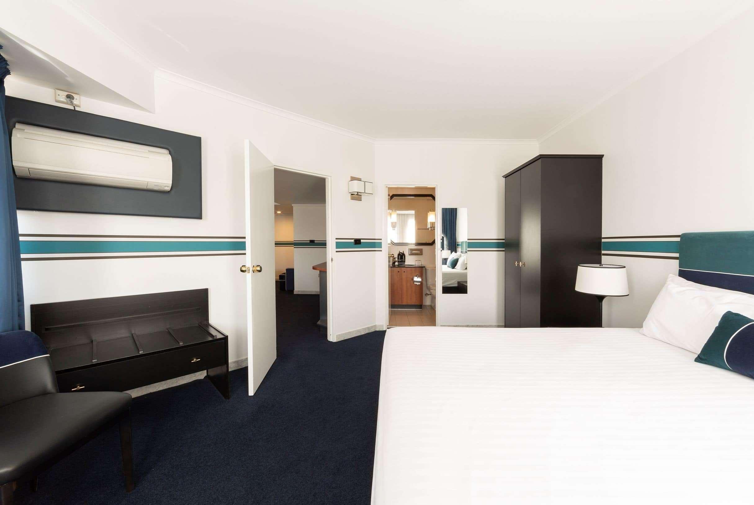Ramada By Wyndham Diplomat キャンベラ エクステリア 写真
