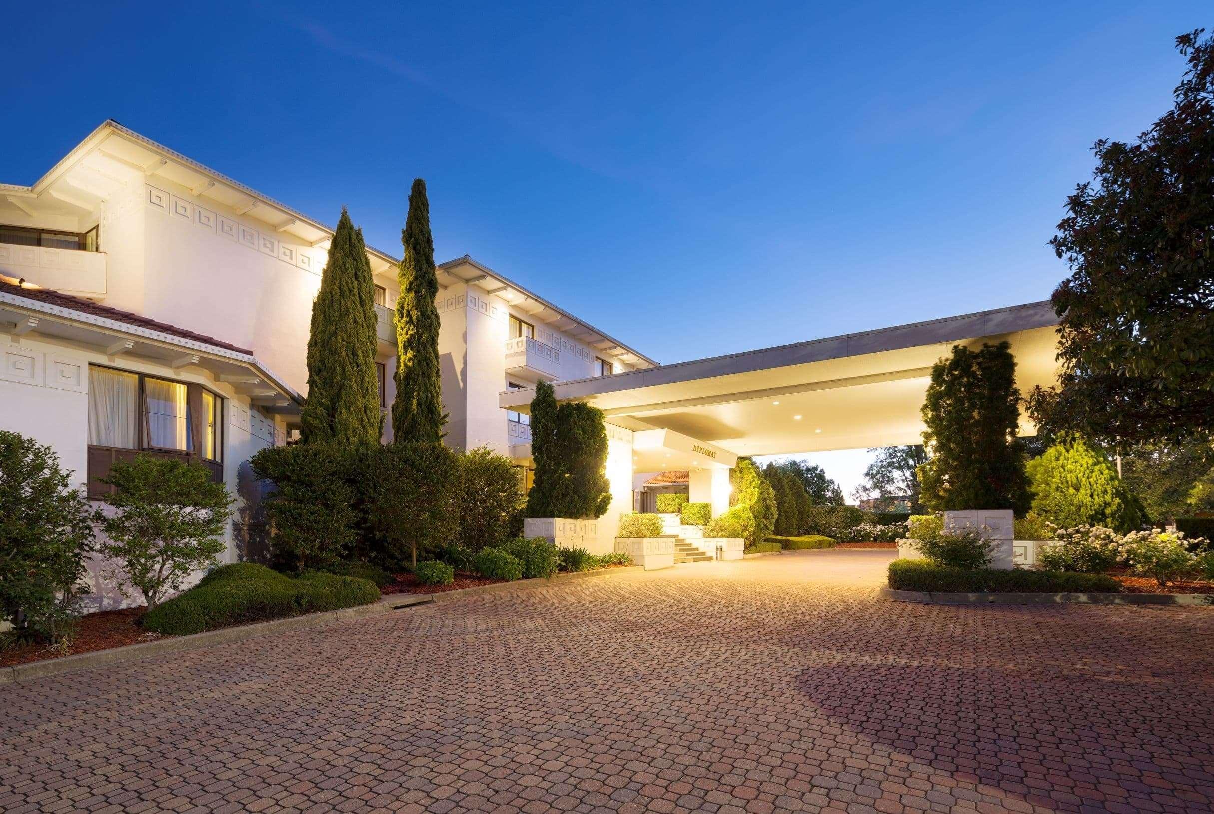 Ramada By Wyndham Diplomat キャンベラ エクステリア 写真