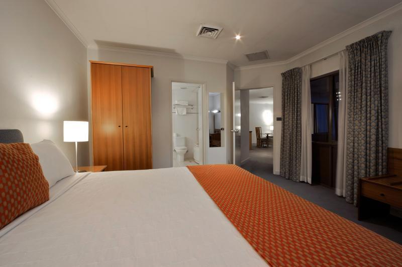 Ramada By Wyndham Diplomat キャンベラ エクステリア 写真