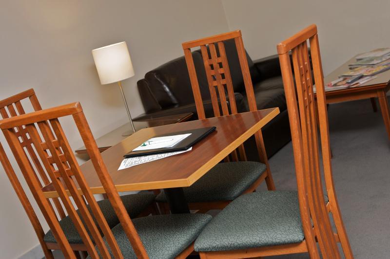 Ramada By Wyndham Diplomat キャンベラ エクステリア 写真