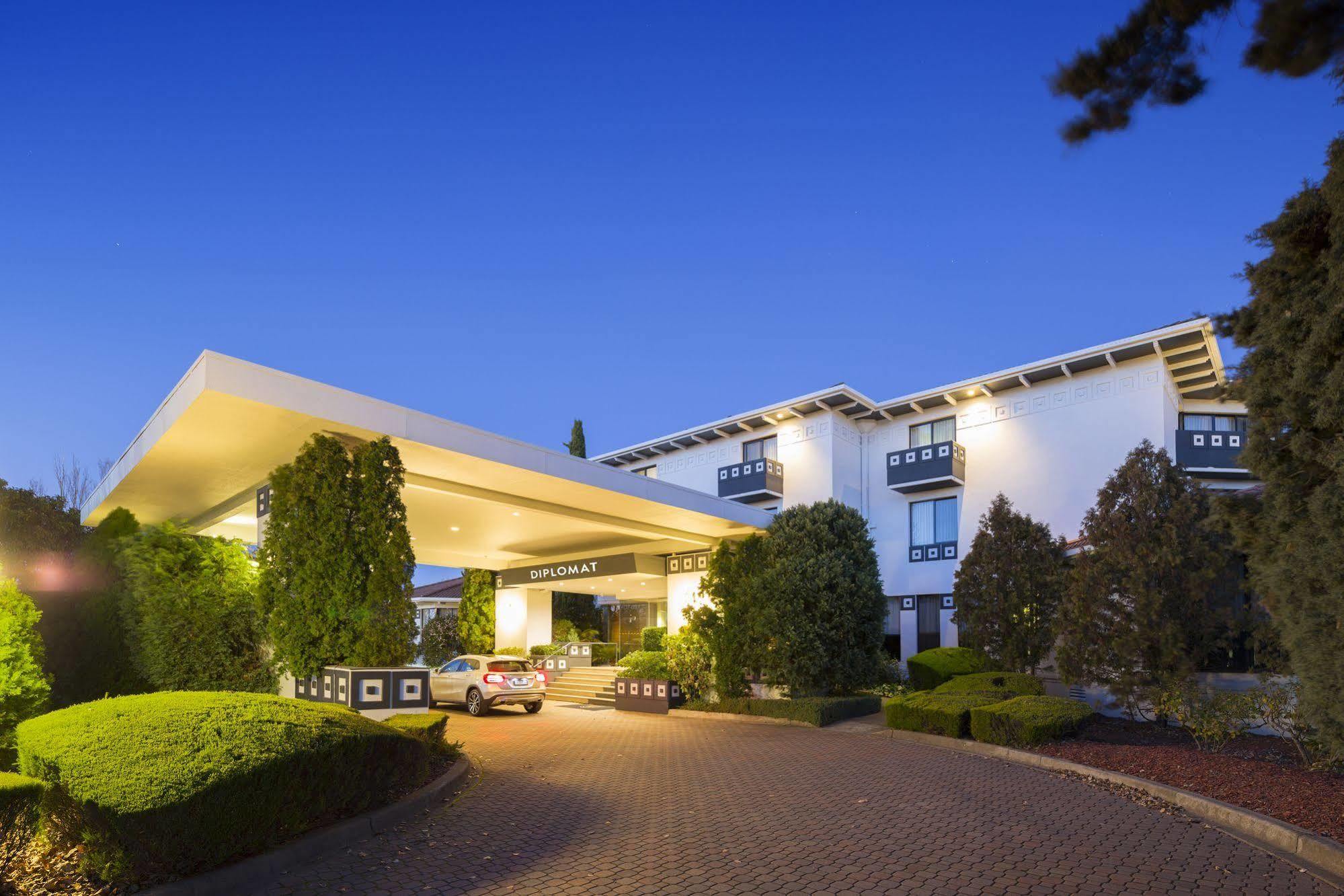 Ramada By Wyndham Diplomat キャンベラ エクステリア 写真